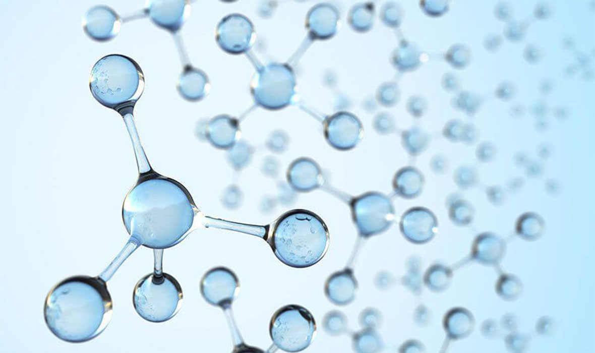 Retinols vs Retinoids: The Difference Between The Two